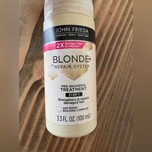 John Frieda Blonde+ Repair Pre Shampoo Treatment